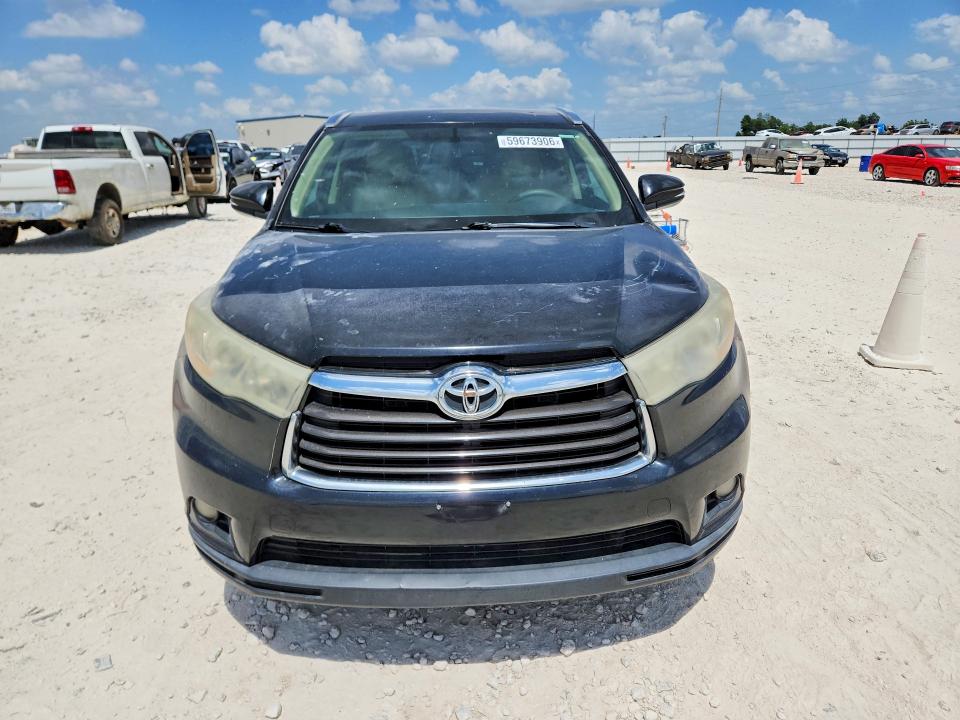 2014 Toyota Highlander VIN 5TDKKRFH4ES035018 COPART salvage auction — NORMAL WEAR, Tx - Certificate Of Title, sold $6,500 on 2026-07-30 (photo 5)