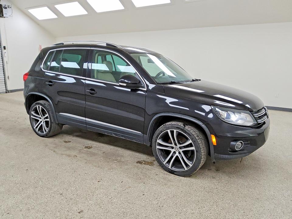 2017 Volkswagen Tiguan VIN WVGVV7AX3HK034490 COPART salvage auction — MINOR DENT/SCRATCHES, Co - Certificate Of Title, sold $1,050 on 2026-07-21 (photo 4)