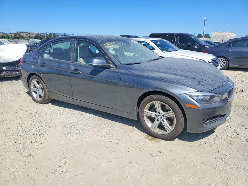 2015 BMW 3 series VIN WBA3A5G57FNS90870 COPART salvage auction — FRONT END, CA - SALVAGE CERTIFICATE, sold $1,750 on 2026-08-06 (photo 4)