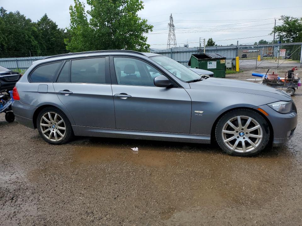 2011 BMW 3 series VIN WBAUU3C53BA541293 COPART salvage auction — MINOR DENT/SCRATCHES, On - Permit No Brand - Unfit, sold $150 on 2026-07-30 (photo 4)