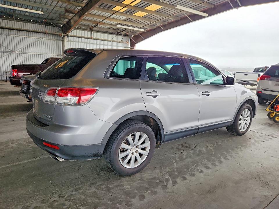 2009 Mazda Cx-9 VIN JM3TB38V390176134 COPART salvage auction — MINOR DENT/SCRATCHES, CA - DIS/DLR/EXP ONLY CLEAN TITLE, sold $125 on 2026-07-23 (photo 3)