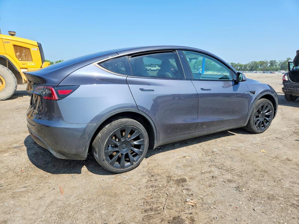 2023 Tesla Model y VIN 7SAYGDEE1PF594865 COPART salvage auction — ROOF, Va - Cert Of Title - Salvage, sold $7,500 on 2026-07-22 (photo 3)