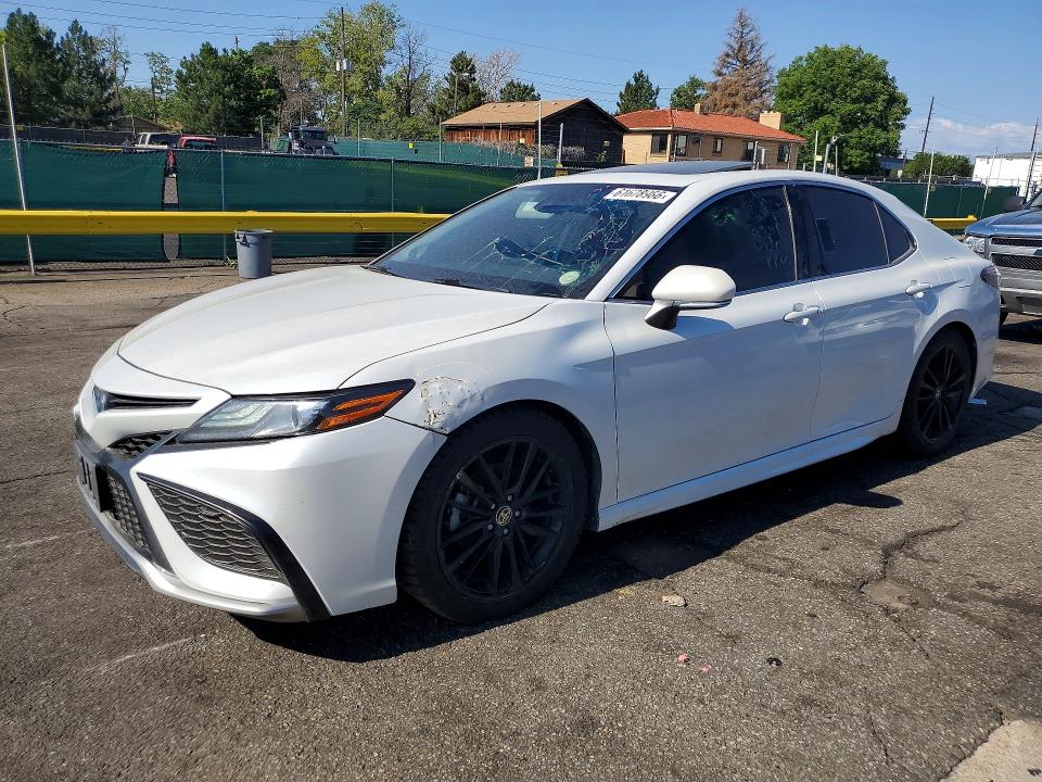 2022 Toyota Camry VIN 4T1K31AK7NU040951 COPART salvage auction — FRONT END, CO - CERTIFICATE OF TITLE, sold $11,800 on 2026-07-28 (photo 1)