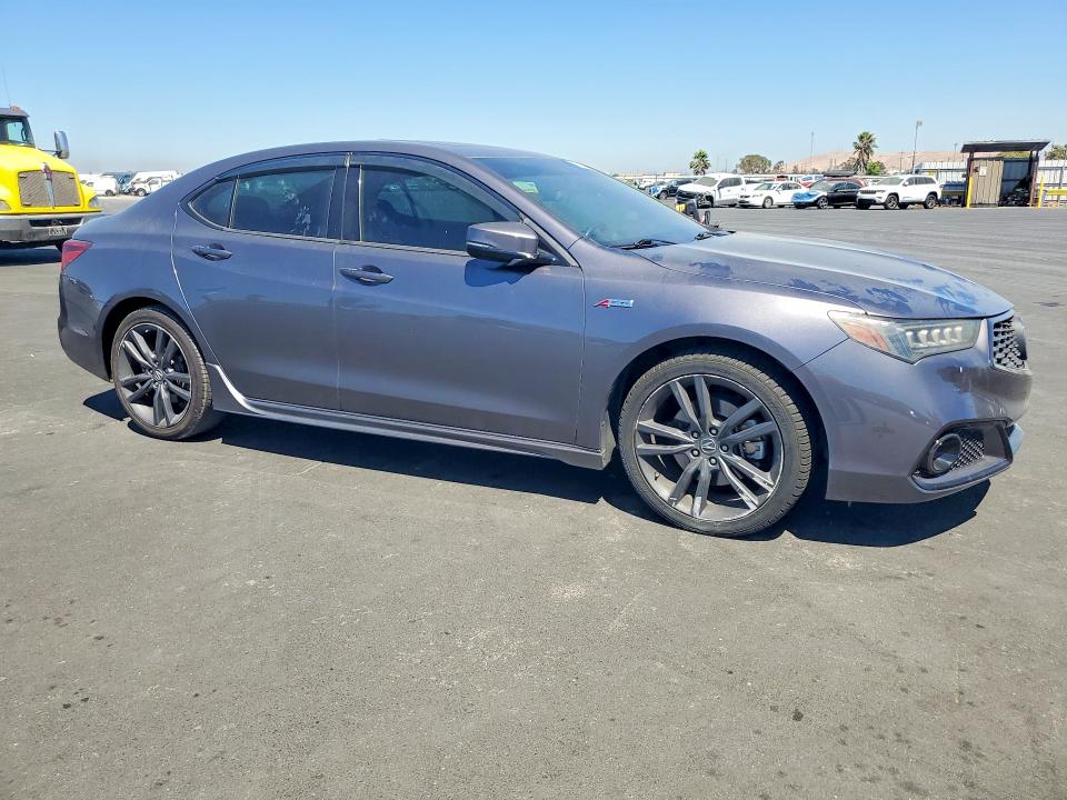 2018 Acura Tlx VIN 19UUB2F68JA002451 COPART salvage auction — VANDALISM, Ca - Certificate Of Title, sold $14,400 on 2026-08-24 (photo 4)