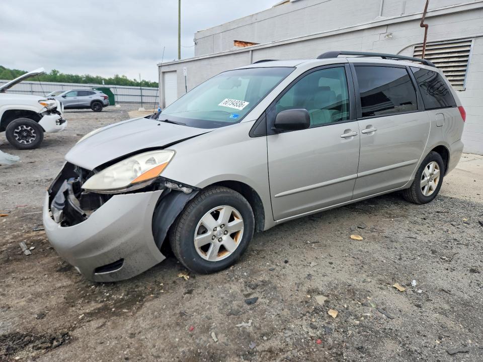 2007 Toyota Sienna VIN 5TDZK23C17S070715 COPART salvage auction — FRONT END, VA - CERT OF TITLE - SALVAGE, sold $1,200 on 2026-07-29 (photo 1)