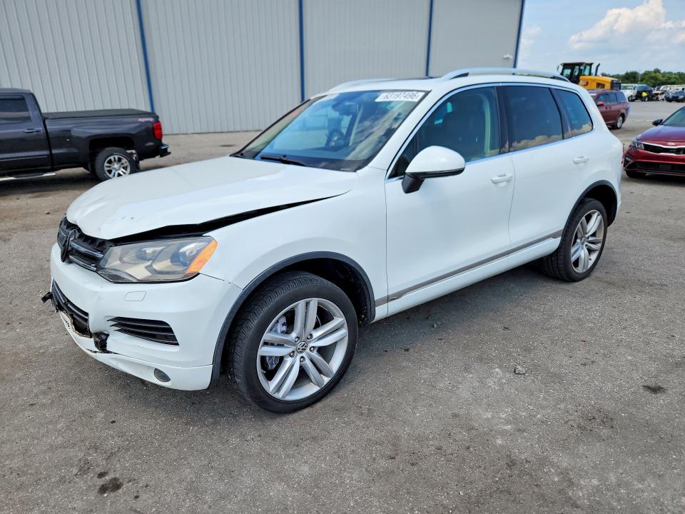 2013 Volkswagen Touareg VIN WVGEP9BP3DD004411 COPART salvage auction — FRONT END, Fl - Cert Of Title Slvg Rebuildable, sold $2,300 on 2026-08-17 (photo 1)