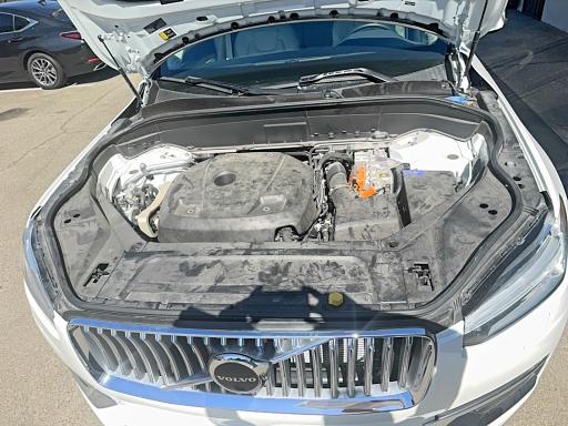 2025 Volvo Xc90 VIN YV4H60PE4S1316384 COPART salvage auction — MINOR DENT/SCRATCHES, Ar - Dis/Dlr/Exp Only Salvage Title (P), sold $7,600 on 2026-08-06 (photo 7)