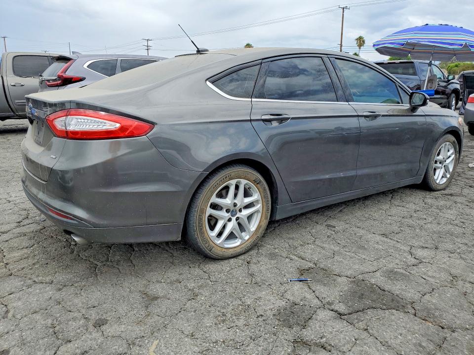 2016 Ford Fusion VIN 3FA6P0H79GR116241 COPART salvage auction — MINOR DENT/SCRATCHES, Ca - Dis/Dlr/Exp Only Clean Title, sold $275 on 2026-07-30 (photo 3)