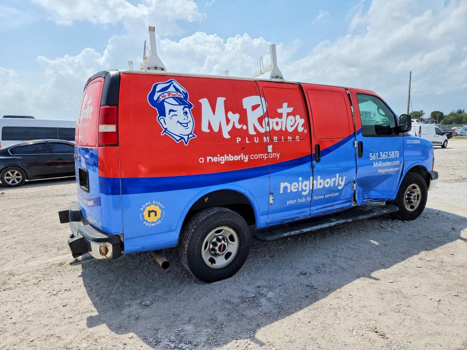 2015 Gmc Savana VIN 1GTW7FCF0F1903020 COPART salvage auction — SIDE, Fl - Cert Of Title Slvg Rebuildable, sold $625 on 2026-07-29 (photo 3)