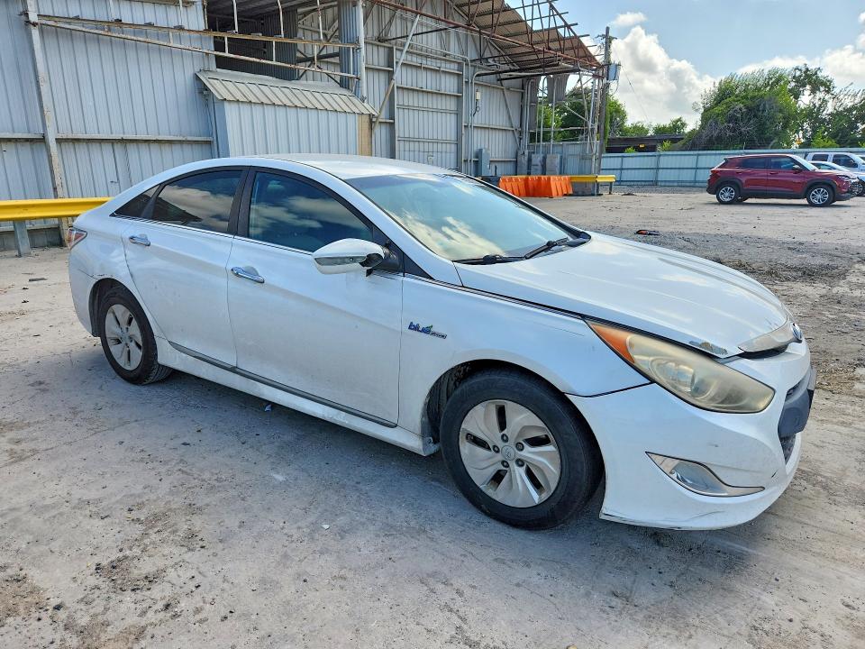 2015 Hyundai VIN KMHEC4A47FA123895 COPART salvage auction — MECHANICAL, Mt - Certificate Of Title, sold $325 on 2026-07-28 (photo 4)