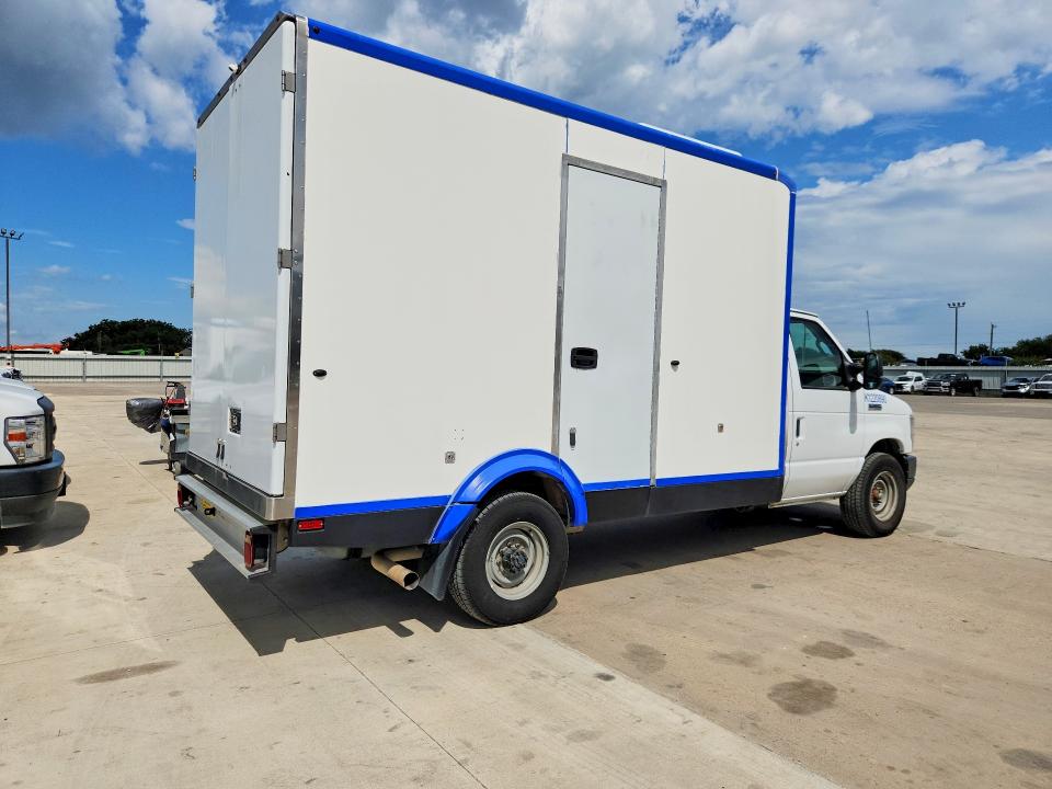 2023 Ford E-350 VIN 1FDWE3FKXPDD14789 COPART salvage auction — MECHANICAL, TX - CERTIFICATE OF TITLE, sold $7,500 on 2026-07-29 (photo 3)