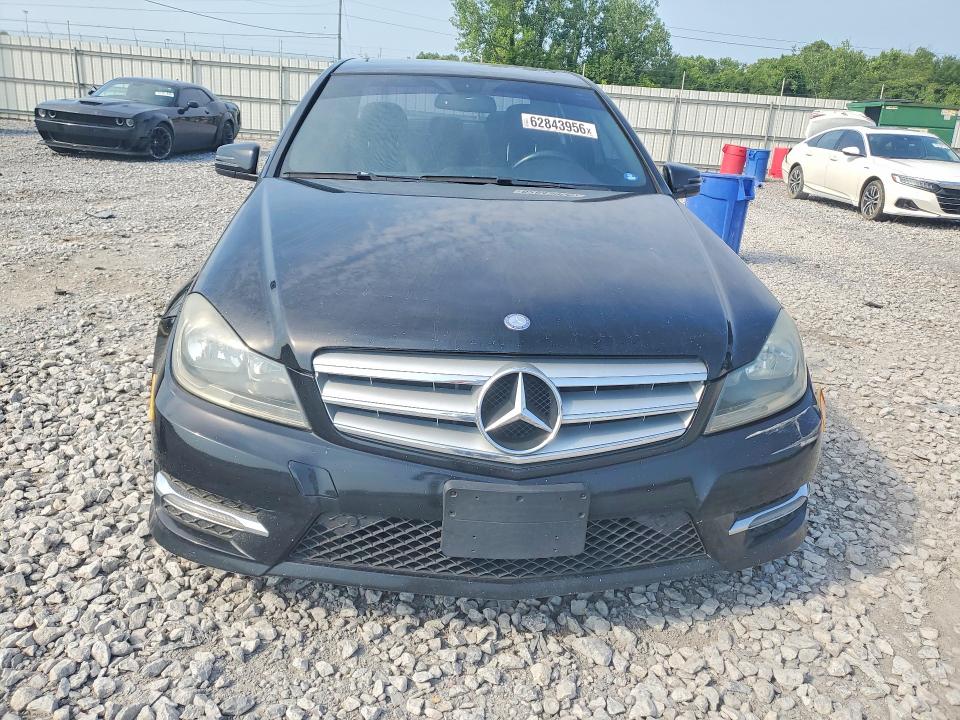 2013 Mercedes-benz C-klasse VIN WDDGF8AB3DG106926 COPART salvage auction — REAR END, AL - CERT OF TITLE-SALVAGE TITLE (P), sold $650 on 2026-08-04 (photo 5)