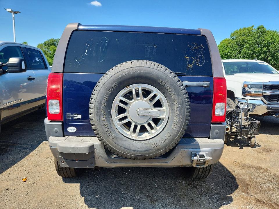 2007 Hummer H3 VIN 5GTDN13E378172303 COPART salvage auction — MINOR DENT/SCRATCHES, RI - CERTIFICATE OF TITLE, sold $450 on 2026-07-27 (photo 6)
