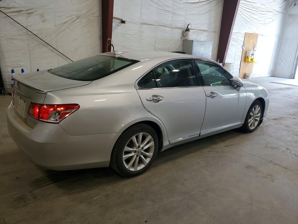 2010 Lexus Es 350 VIN JTHBK1EG7A2360238 COPART salvage auction — MINOR DENT/SCRATCHES, Vt - Certificate Of Title, sold $2,100 on 2026-07-20 (photo 3)