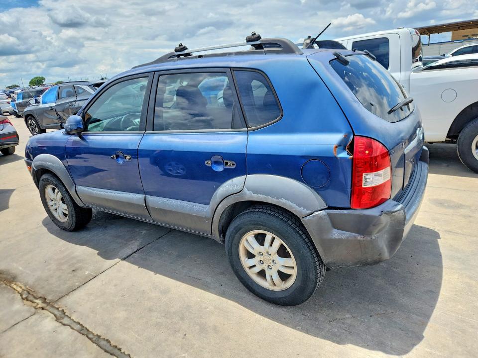 2006 Hyundai Tucson VIN KM8JN72D86U306715 COPART salvage auction — NORMAL WEAR, Tx - Certificate Of Title, sold $400 on 2026-07-23 (photo 2)