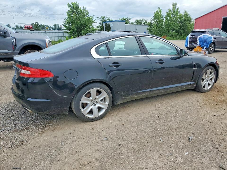 2011 Jaguar Xf VIN SAJXA0FB2BLR99180 COPART salvage auction — WATER/FLOOD, On - Permit No Brand - Unfit, sold $125 on 2026-07-23 (photo 3)