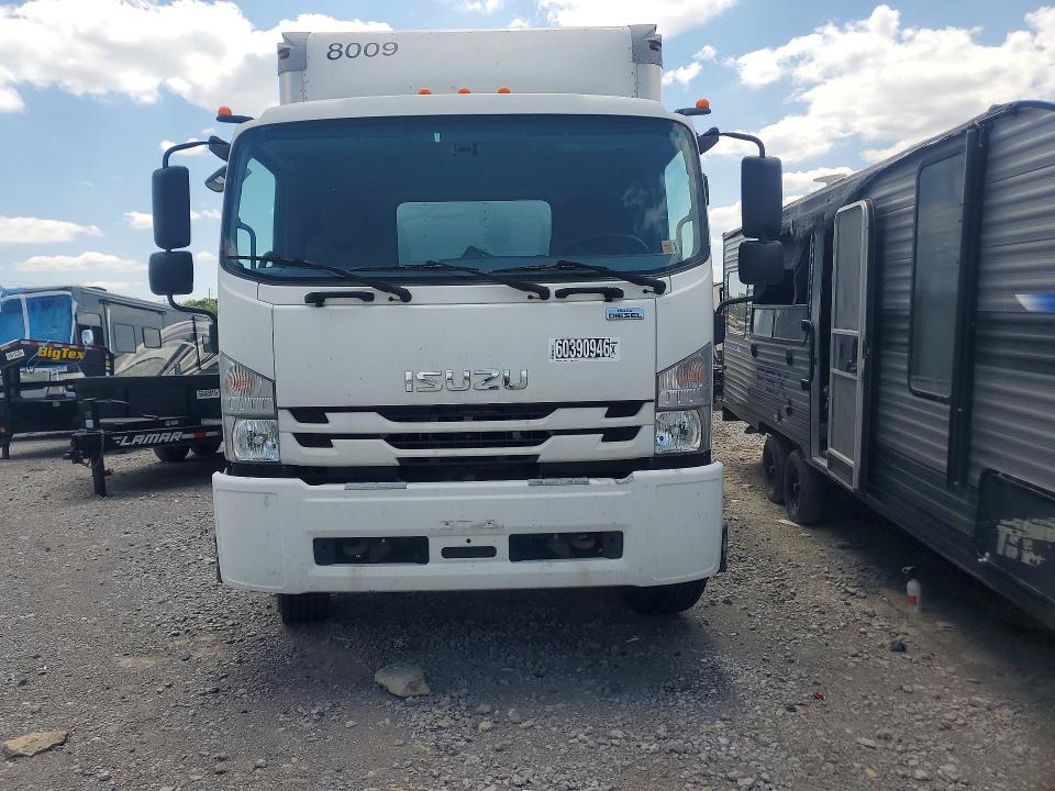 2018 Isuzu FTR VIN 54DK6S16XJSG01698 COPART salvage auction — MINOR DENT/SCRATCHES, PA - CERT OF TITLE, sold $21,000 on 2026-08-04 (photo 5)