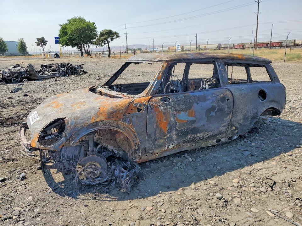 2011 Mini Cooper VIN WMWZF3C50BT188502 COPART salvage auction — BURN, Wa - Bill Of Sale-Parts Only, sold $50 on 2026-08-28 (photo 1)