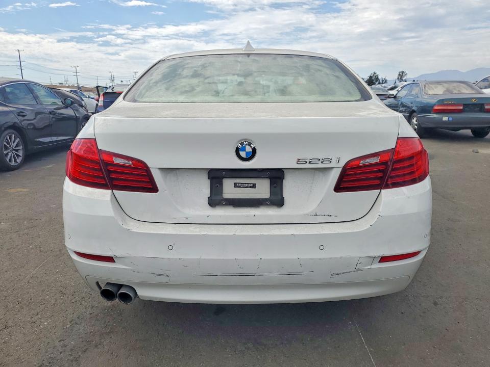 2015 BMW 5er VIN WBA5A5C56FD518684 COPART salvage auction — REAR END, CA - SALVAGE CERTIFICATE, sold $3,300 on 2026-08-17 (photo 6)