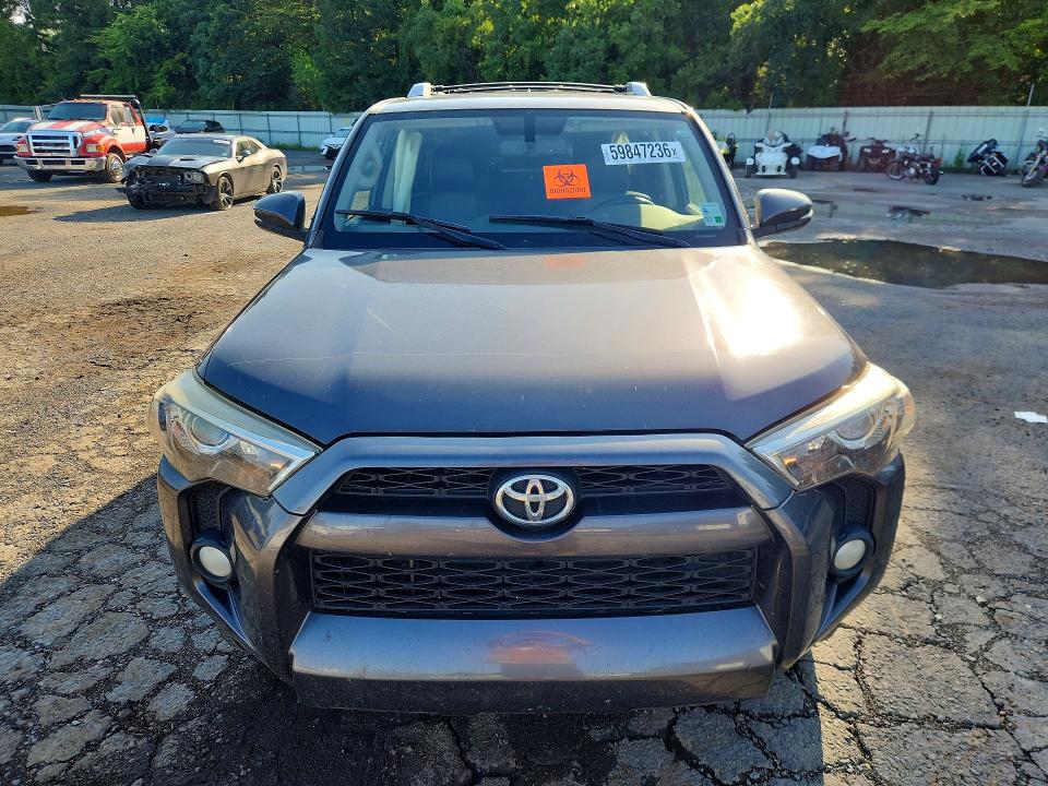 2015 Toyota 4runner VIN JTEZU5JR0F5105943 COPART salvage auction — MINOR DENT/SCRATCHES, La - Cert Of Title-Salvage, sold $5,600 on 2026-07-23 (photo 5)