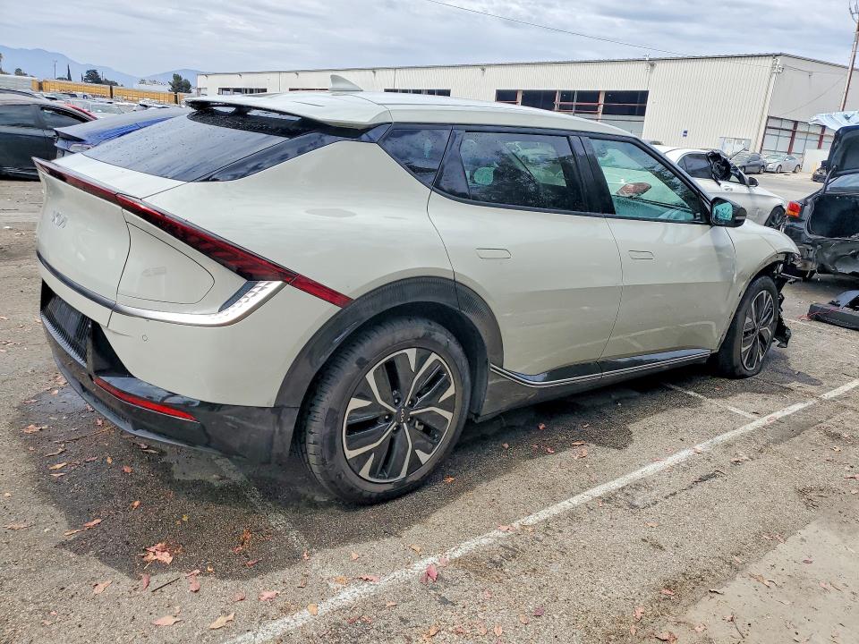2023 Kia Ev6 VIN KNDC34LA6P5113397 COPART salvage auction — FRONT END, CA - CERTIFICATE OF TITLE, sold $7,600 on 2026-07-20 (photo 3)
