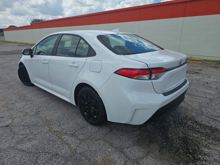 2025 Toyota Corolla VIN 5YFB4MDE0SP258134 COPART salvage auction — MINOR DENT/SCRATCHES, Salvage Title, sold $5,500 on 2026-07-30 (photo 3)
