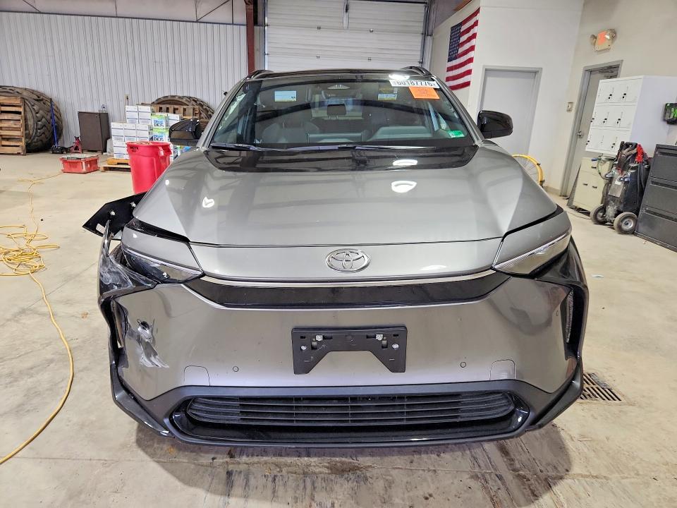 2025 Toyota Bz4x VIN JTMAAAAA9SA067675 COPART salvage auction — FRONT END, Salvage Title, sold $7,700 on 2026-08-21 (photo 5)