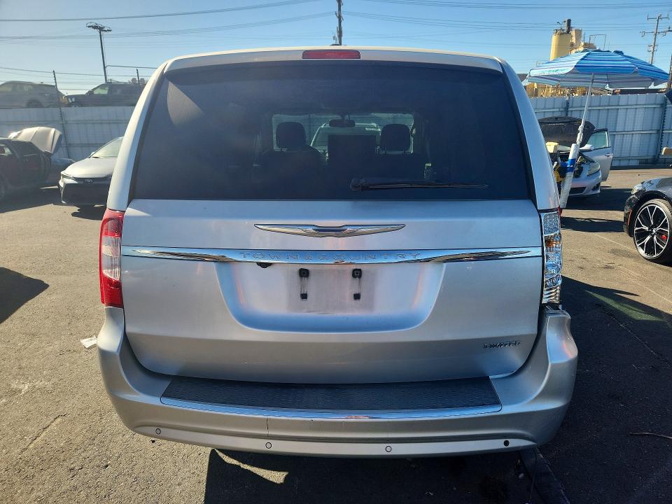 2011 Chrysler Town & country VIN 2A4RR6DG7BR797907 COPART salvage auction — REAR END, Ca - Salvage Certificate, sold $325 on 2026-07-22 (photo 6)