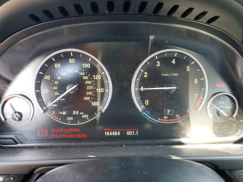 2014 BMW 5 series VIN WBA5B3C55ED534102 COPART salvage auction — MINOR DENT/SCRATCHES, In - Certificate Of Title, sold $2,950 on 2026-08-21 (photo 9)