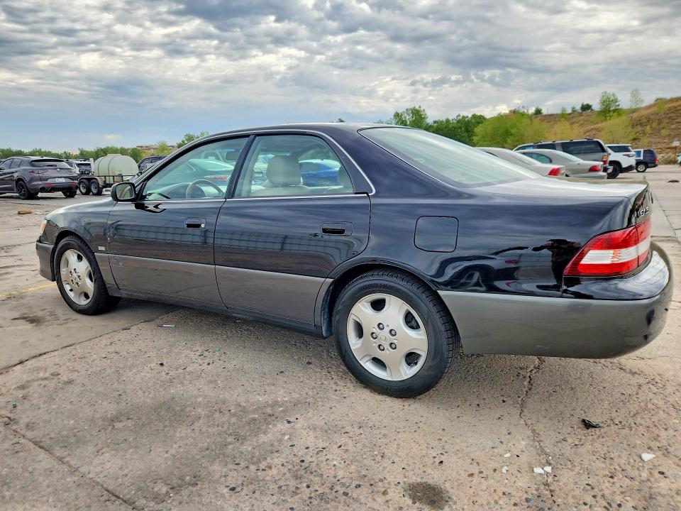 2000 Lexus Es 300 VIN JT8BF28G5Y0263356 COPART salvage auction — SIDE, CO - PUBLIC - SALVAGE TITLE (P), sold $275 on 2026-07-29 (photo 2)