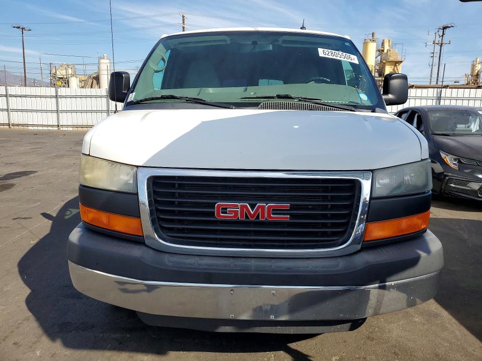 2013 Gmc Savana VIN 1GJZ71FA6D1164855 COPART salvage auction — MINOR DENT/SCRATCHES, Ca - Dis/Dlr/Exp Only Clean Title, sold $2,650 on 2026-08-03 (photo 5)