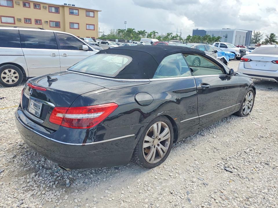 2011 Mercedes-benz E-class VIN WDDKK5GF1BF085981 COPART salvage auction — REAR END, FL - CERT OF TITLE SLVG REBUILDABLE, sold $825 on 2026-08-11 (photo 3)
