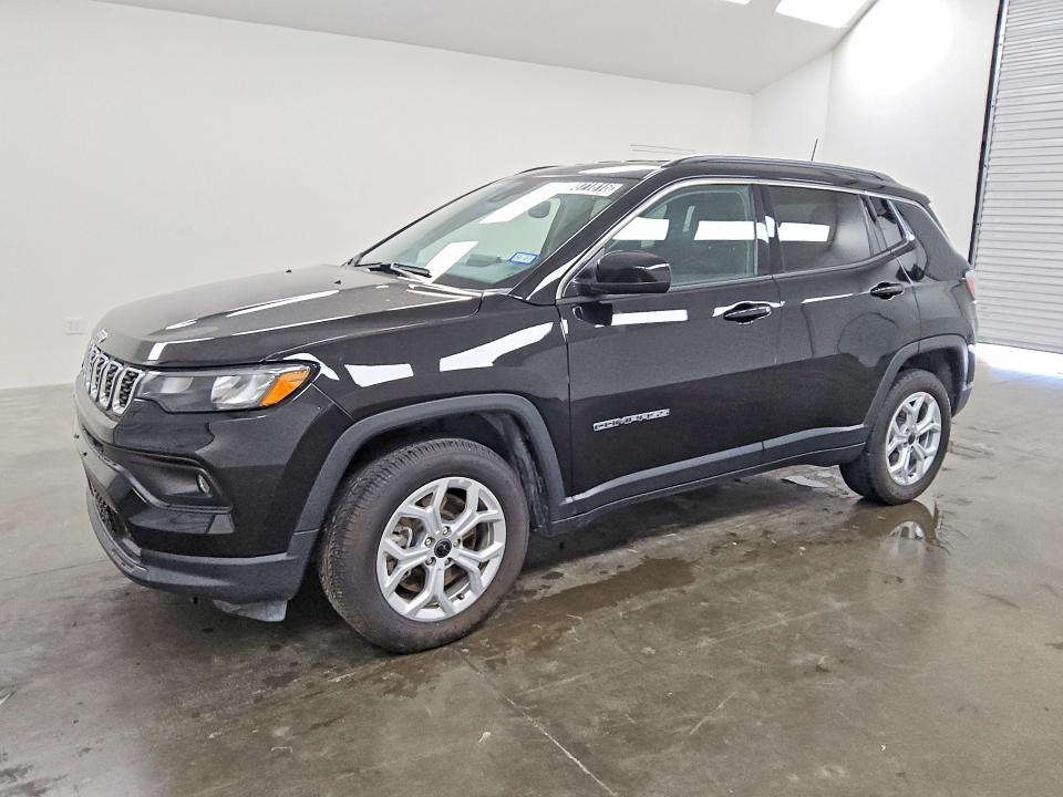 2025 Jeep Compass VIN 3C4NJDBN4ST575839 — COPART salvage auction photo