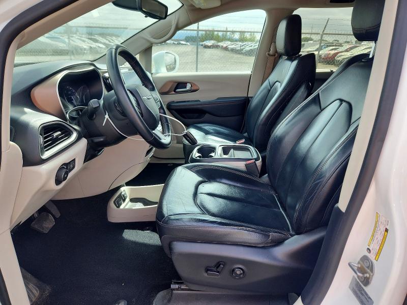 2017 Chrysler Pacifica VIN 2C4RC1BG2HR815929 COPART salvage auction — FRONT END, Or - Salvage Title Certificate, sold $2,850 on 2026-09-16 (photo 7)