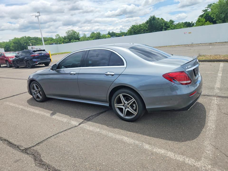 2018 Mercedes-benz VIN WDDZF4KB9JA329955 COPART salvage auction — MINOR DENT/SCRATCHES, Mi - Certificate Of Title, sold $2,300 on 2026-07-21 (photo 2)