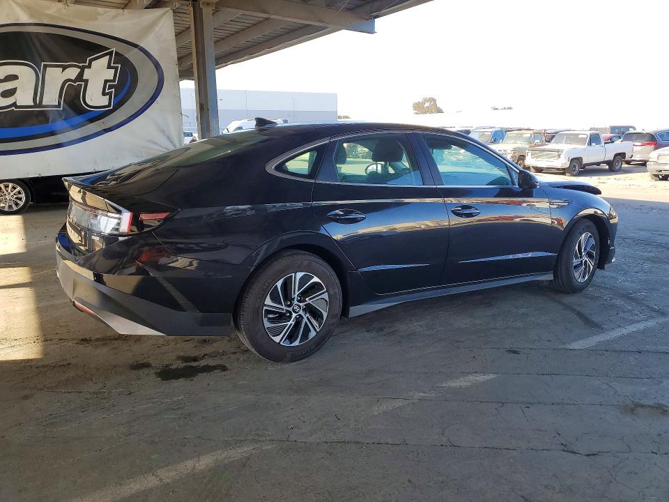 2026 Hyundai Sonata hybrid VIN KMHL24JJ9TA155274 COPART salvage auction — FRONT END, CA - CERTIFICATE OF TITLE (P), sold $6,900 on 2026-07-20 (photo 3)