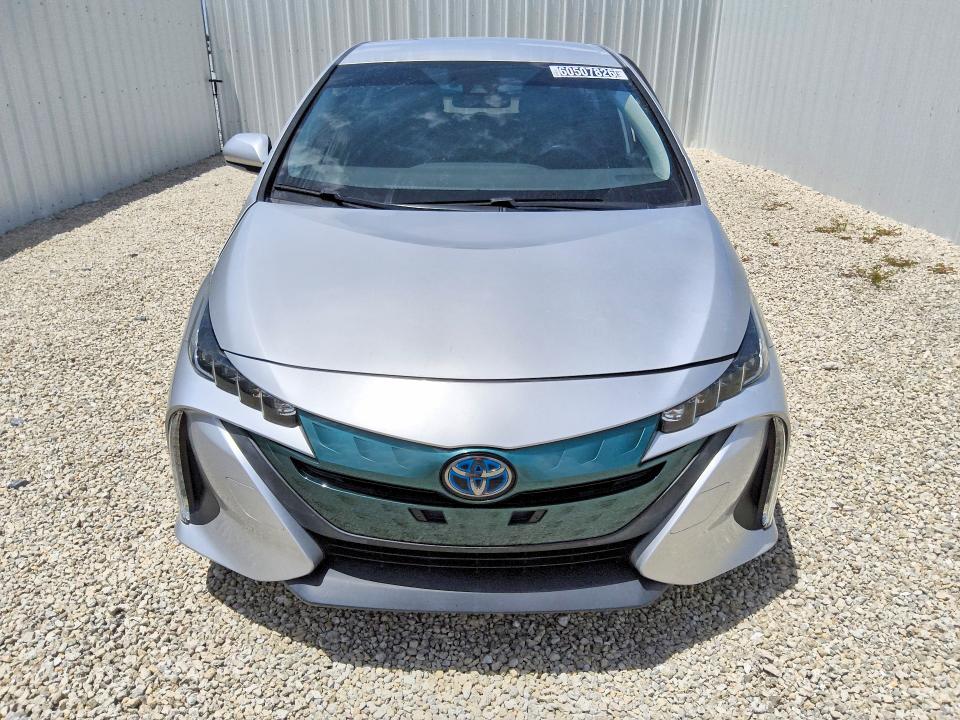 2018 Toyota Prius prime VIN JTDKARFPXJ3102873 COPART salvage auction — SIDE, Fl - Certificate Of Title, sold $4,550 on 2026-07-28 (photo 5)