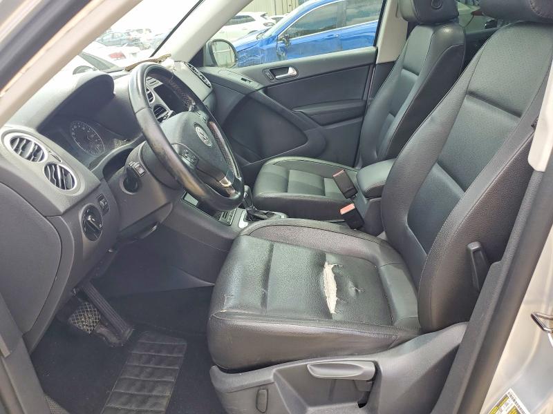 2010 Volkswagen Tiguan VIN WVGBV7AX7AW532662 COPART salvage auction — FRONT END, De - Salvage Certificate, sold $375 on 2026-08-04 (photo 7)