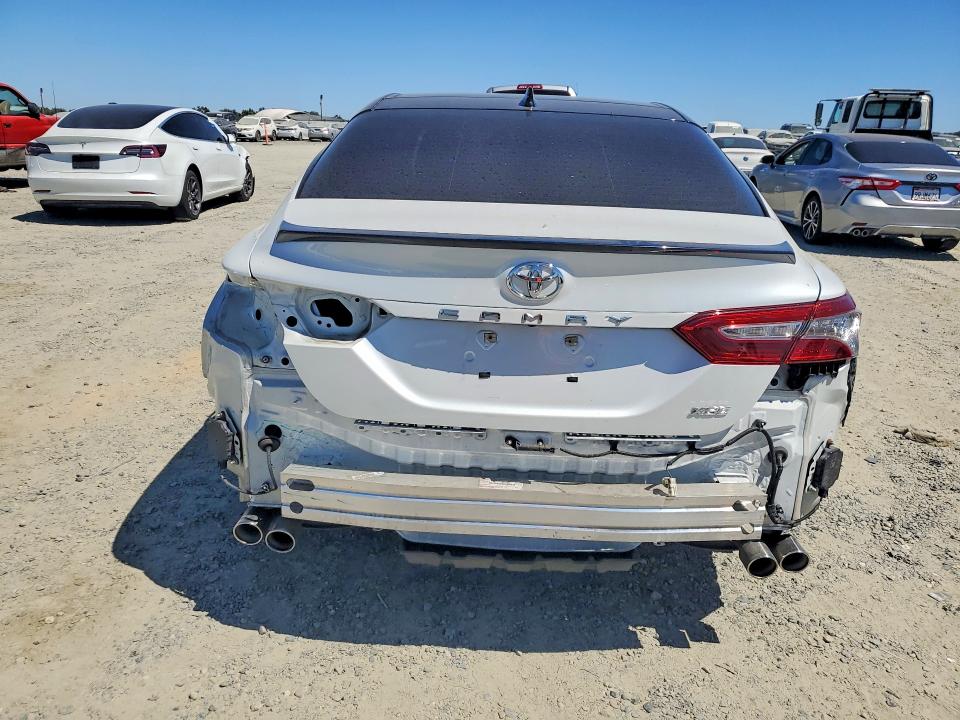 2018 Toyota Camry VIN 4T1B61HK8JU106253 COPART salvage auction — REAR END, Ca - Salvage Certificate, sold $9,800 on 2026-07-30 (photo 6)