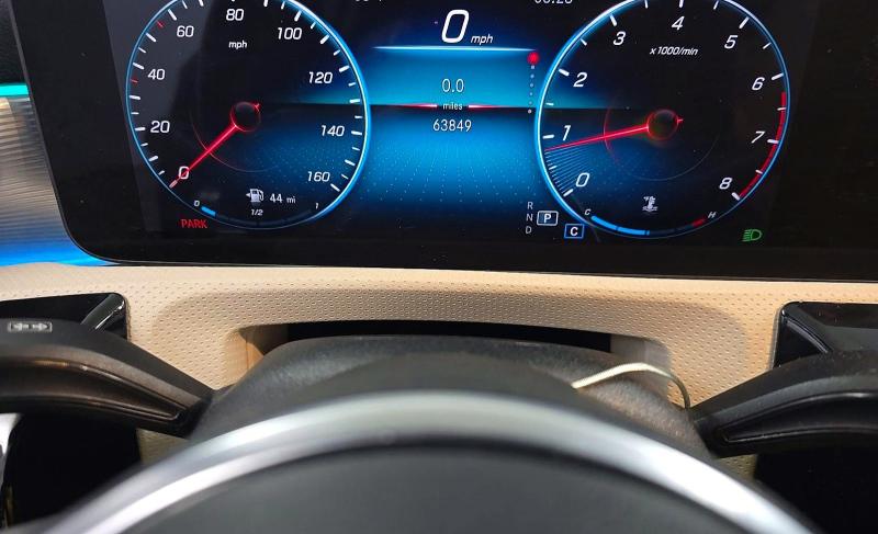 2022 Mercedes-benz A-class VIN W1K3G4EB0NJ353212 COPART salvage auction — NORMAL WEAR, Tx - Certificate Of Title (P), sold $16,600 on 2026-07-30 (photo 8)