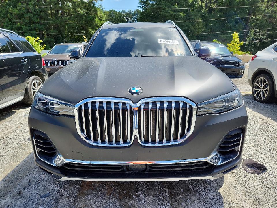 2019 BMW X7 VIN 5UXCX4C53KLS39033 COPART salvage auction — MINOR DENT/SCRATCHES, WV - CERTIFICATE OF TITLE (P), sold $20,800 on 2026-07-28 (photo 5)