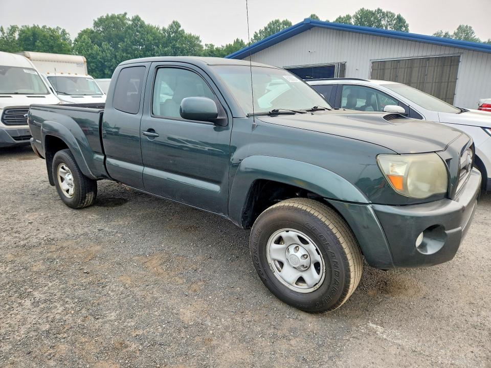 2009 Toyota Tacoma VIN 5TEUU42NX9Z639957 COPART salvage auction — MINOR DENT/SCRATCHES, CT - CERTIFICATE OF TITLE (P), sold $5,000 on 2026-07-23 (photo 4)