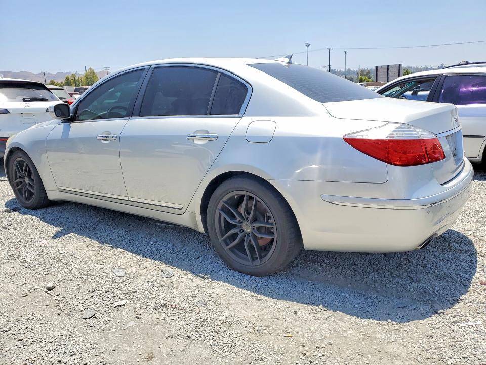 2011 Hyundai Genesis VIN KMHGC4DF9BU127400 COPART salvage auction — MINOR DENT/SCRATCHES, Ca - Dis/Dlr/Exp Only Clean Title, sold $300 on 2026-07-29 (photo 2)