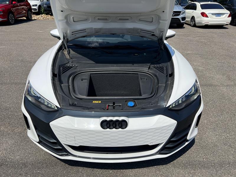 2022 Audi E-tron gt VIN WAUFJBFW2N7006120 COPART salvage auction — ROOF, Mt - Certificate Of Title (P), sold $24,900 on 2026-08-25 (photo 8)