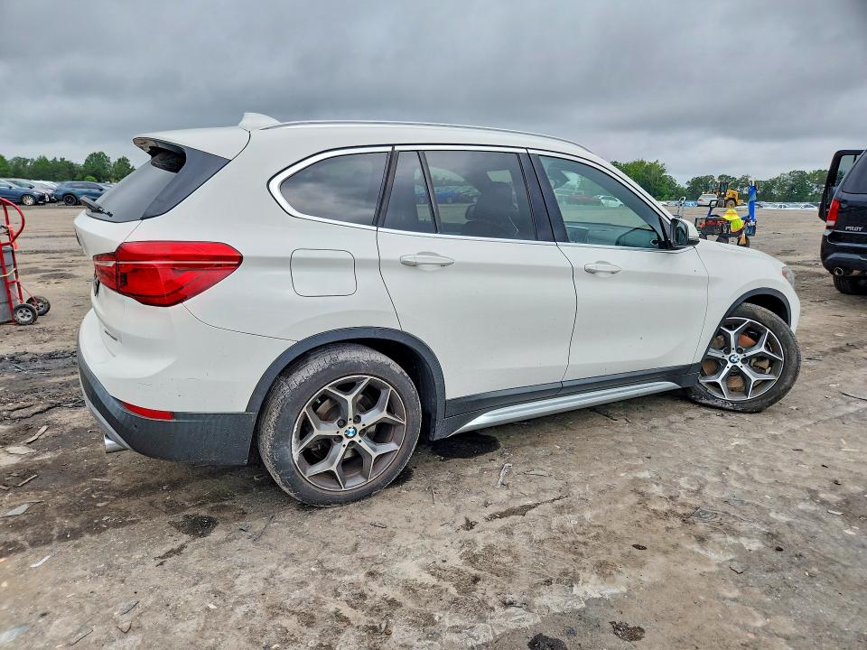 2019 BMW X1 VIN WBXHT3C54K5L97904 COPART salvage auction — UNDERCARRIAGE, Va - Cert Of Title - Salvage, sold $9,200 on 2026-07-29 (photo 3)