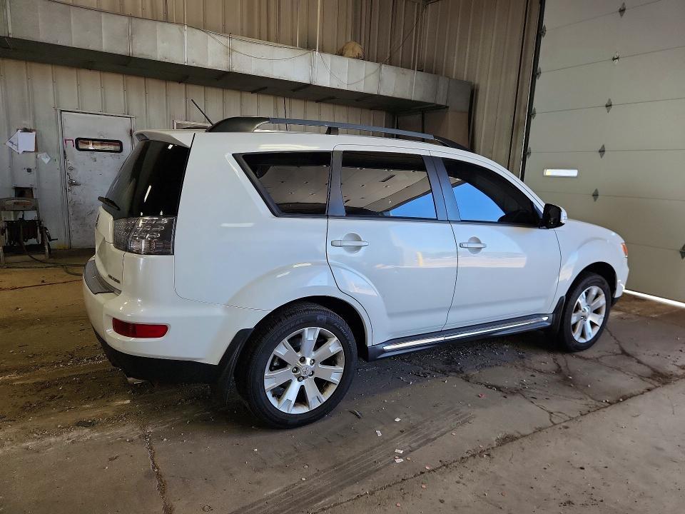 2012 Mitsubishi Outlander VIN JA4AS3AW5CU008055 COPART salvage auction — MINOR DENT/SCRATCHES, Wi - Certificate Of Title, sold $900 on 2026-07-20 (photo 3)