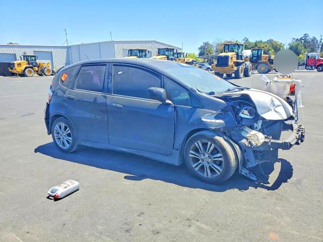2011 Honda Fit VIN JHMGE8H52BC006266 COPART salvage auction — FRONT END, CA - SALVAGE CERTIFICATE, sold $175 on 2026-07-15 (photo 4)
