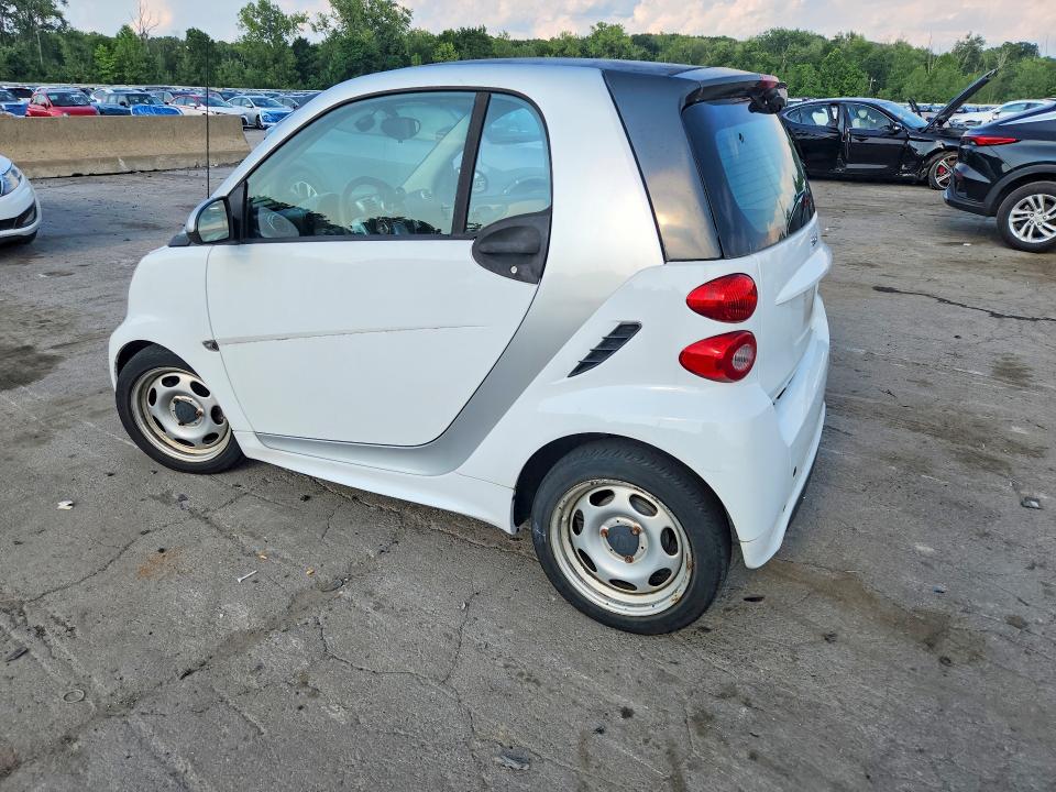 2015 Smart Fortwo VIN WMEEJ3BA9FK806315 COPART salvage auction — MECHANICAL, Nj - Certificate Of Title, sold $350 on 2026-08-03 (photo 2)
