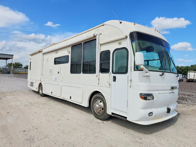 2006 Frht VIN 4UZAB2DC06CW96408 COPART salvage auction — HAIL, KS - CERT OF TITLE-SALVAGE, sold $9,400 on 2026-08-13 (photo 1)