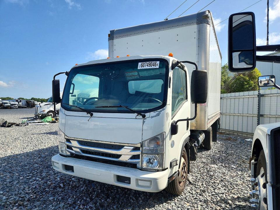2020 Isuzu Npr VIN JALE5W165L7303749 COPART salvage auction — MINOR DENT/SCRATCHES, Fl - Certificate Of Title, sold $8,100 on 2026-07-28 (photo 1)